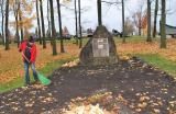 Volunteers spent the morning maintaining the cemetery grounds.