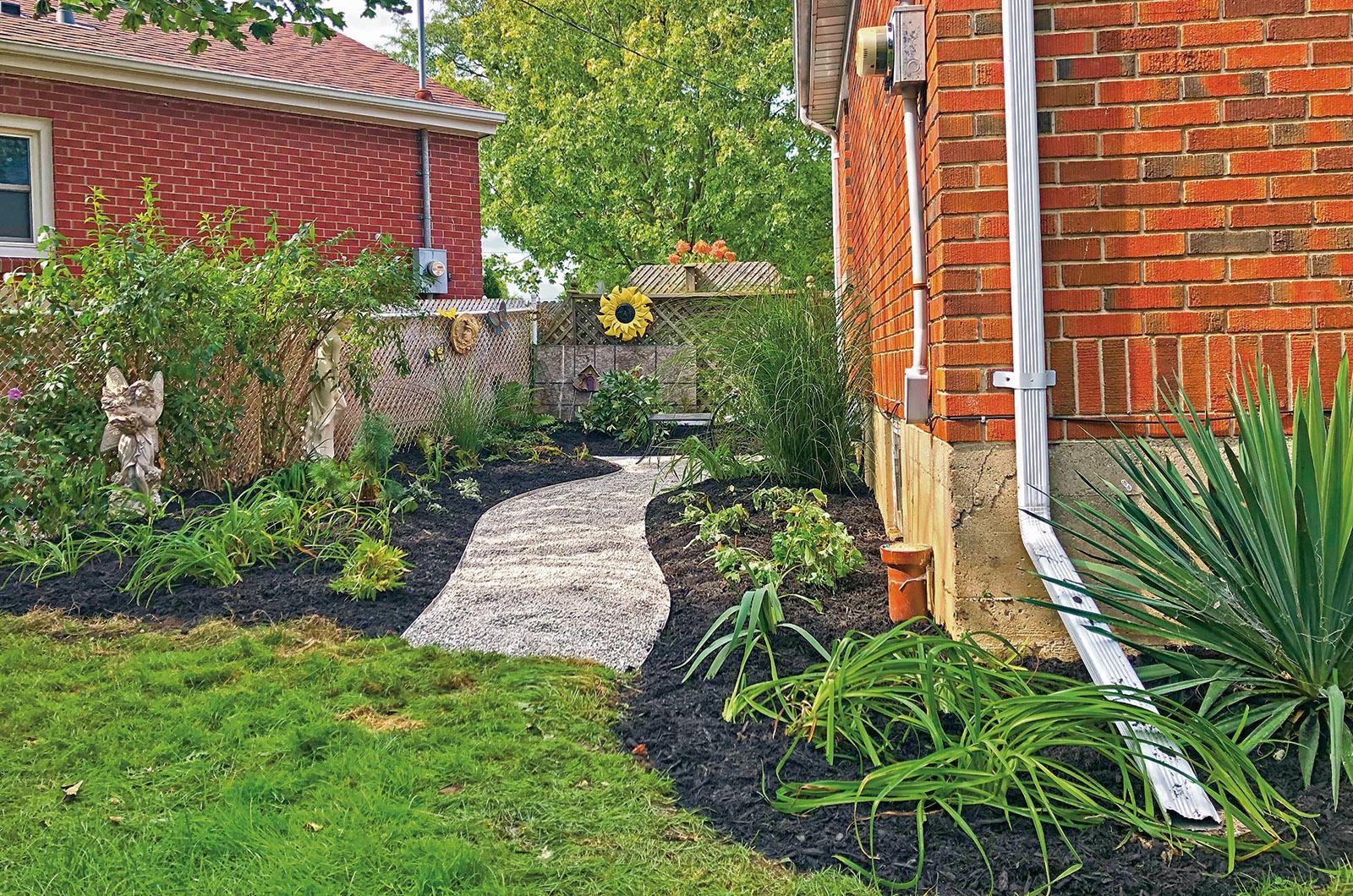 Teamwork shines as bright as the landscaping at London Chapter Garden ...