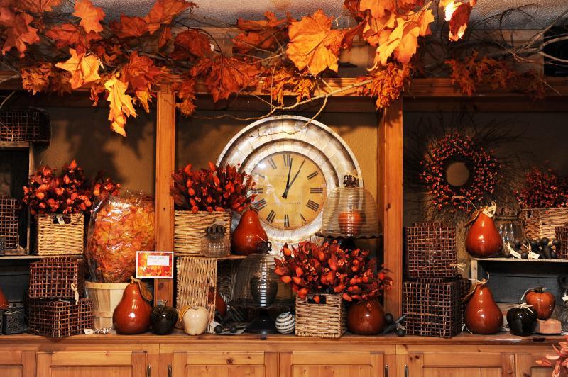 2012 - Outstanding Display of Goods - Seasonal - Fall