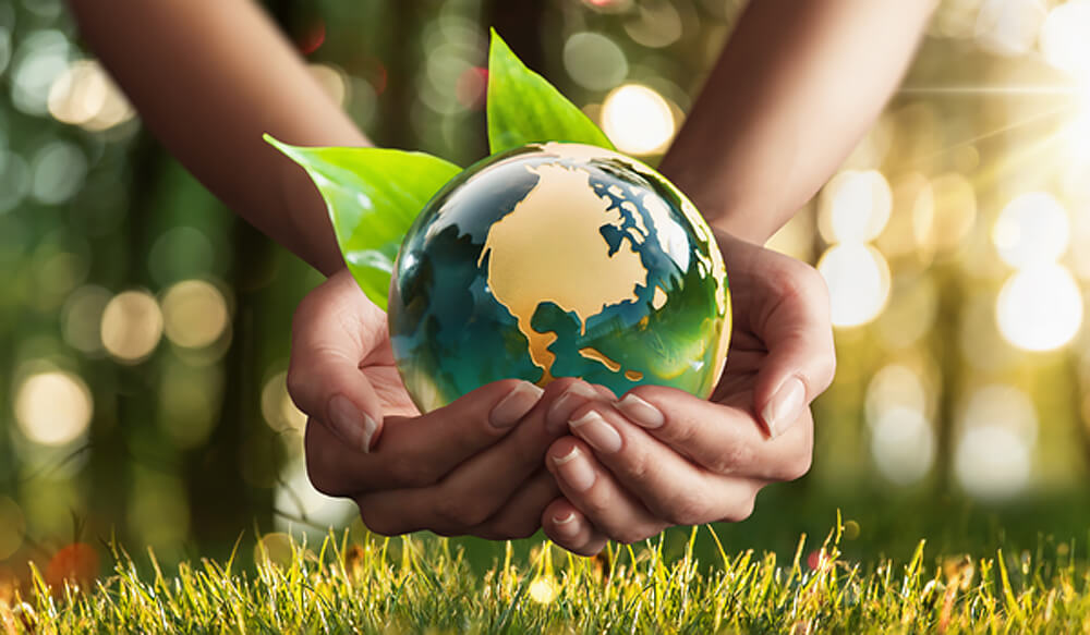 WorldinHands-web.jpg