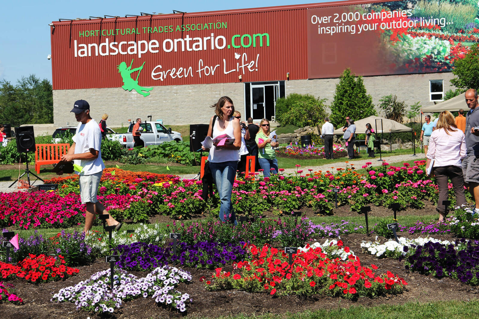 1590327410.trial_garden_open_house_2011-web